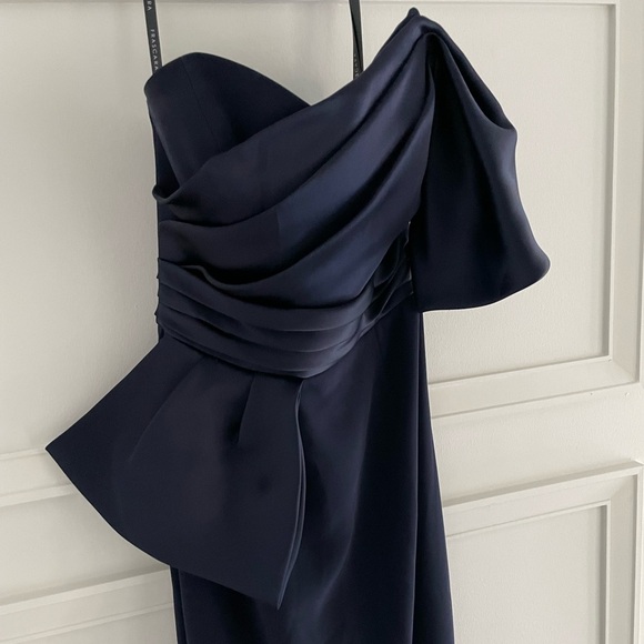 Fitted  Strapless Gown with Ruffled Detail in Navy Blue - Picture 6 of 10